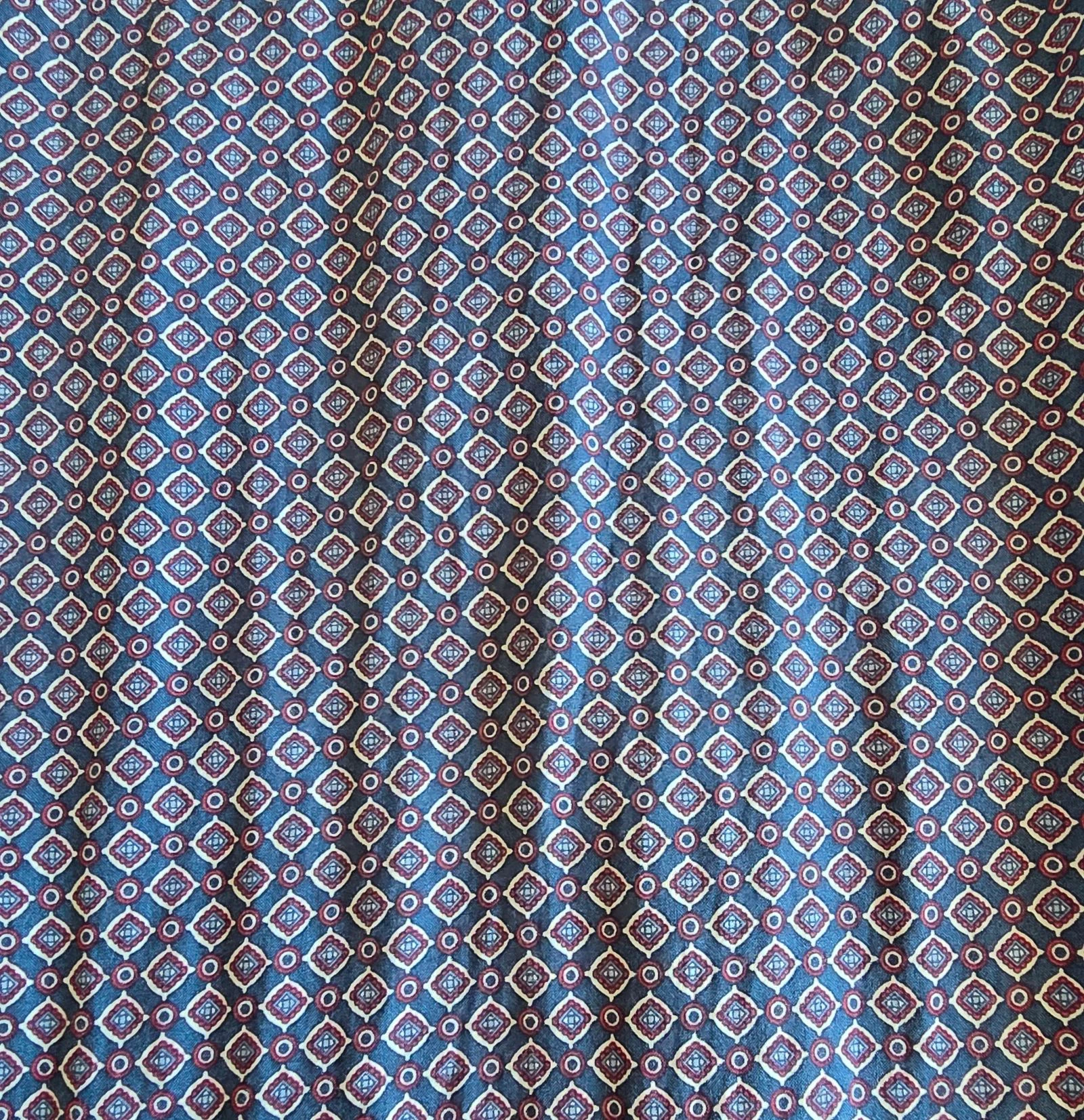 Camisón fluido Etam XS 34 con motivo geométrico azul y rojo – photo 4